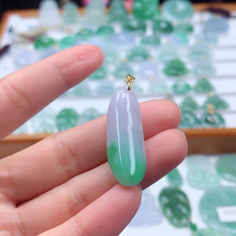 【闪购商品】翡翠吊坠(赠链)18K金镶嵌
