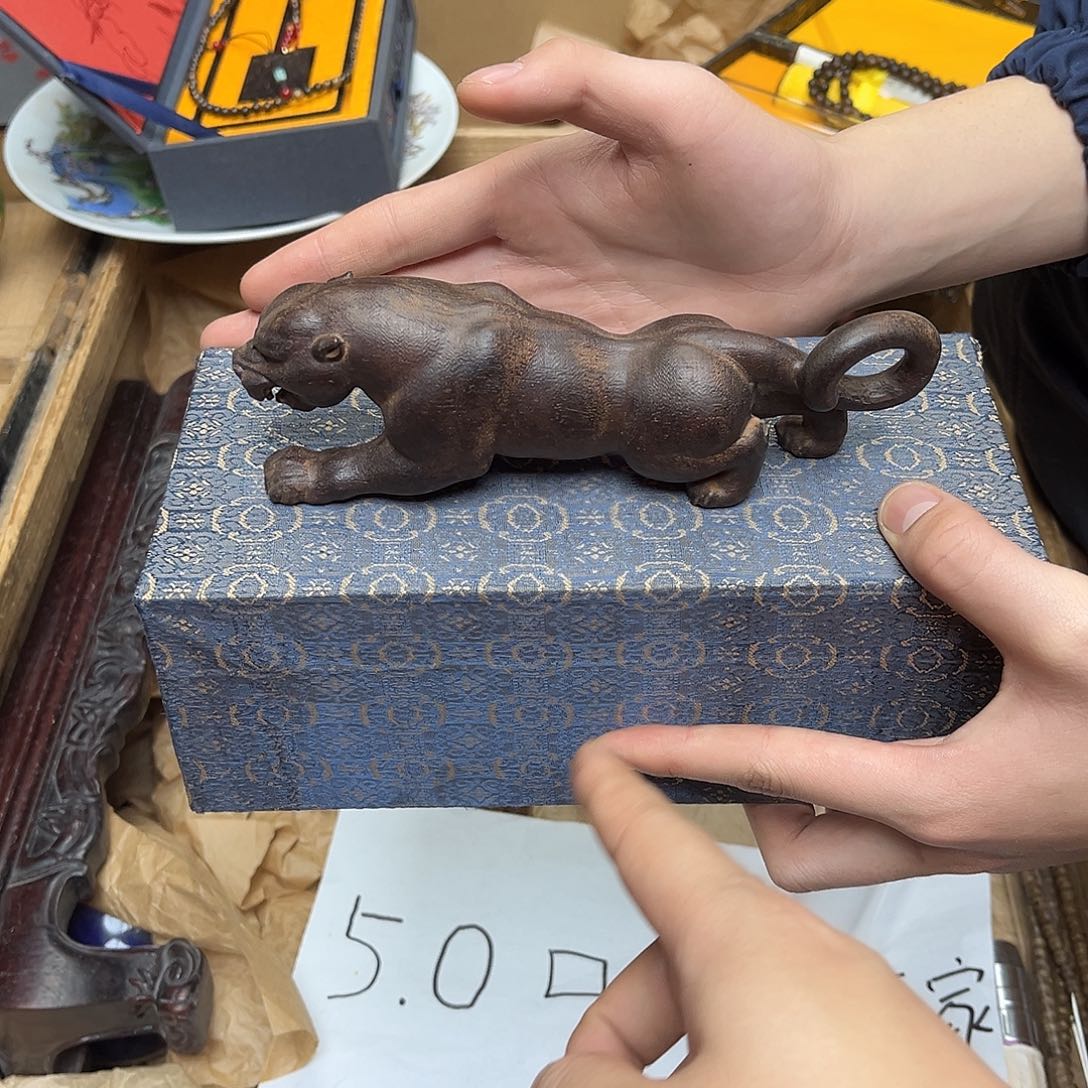 大叶紫檀（黑酸枝木类）
