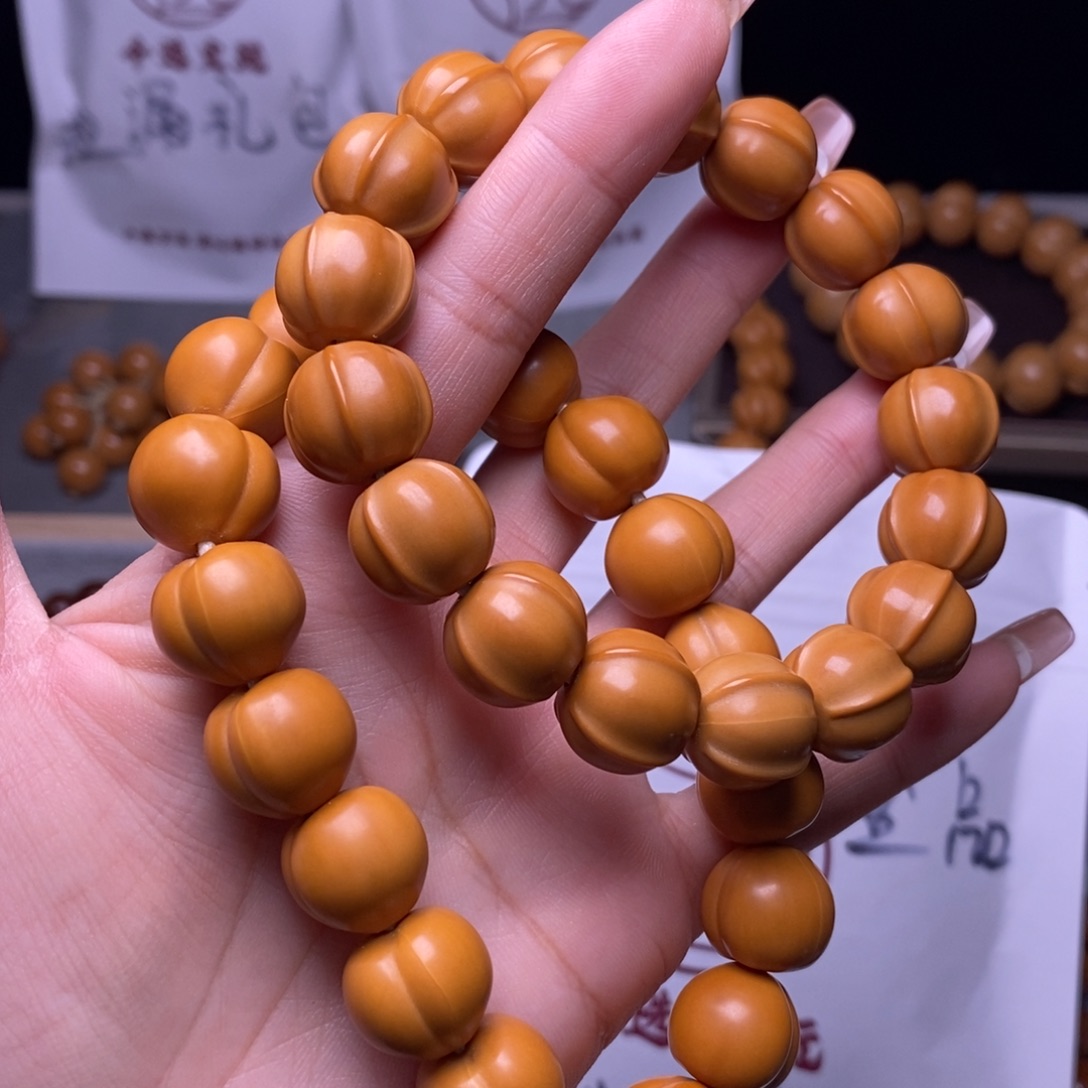 文玩核桃手串鲨鱼屁桃