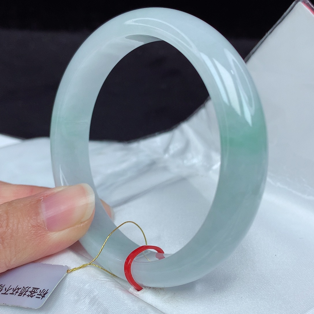 翡翠手镯未镶嵌59圈3654