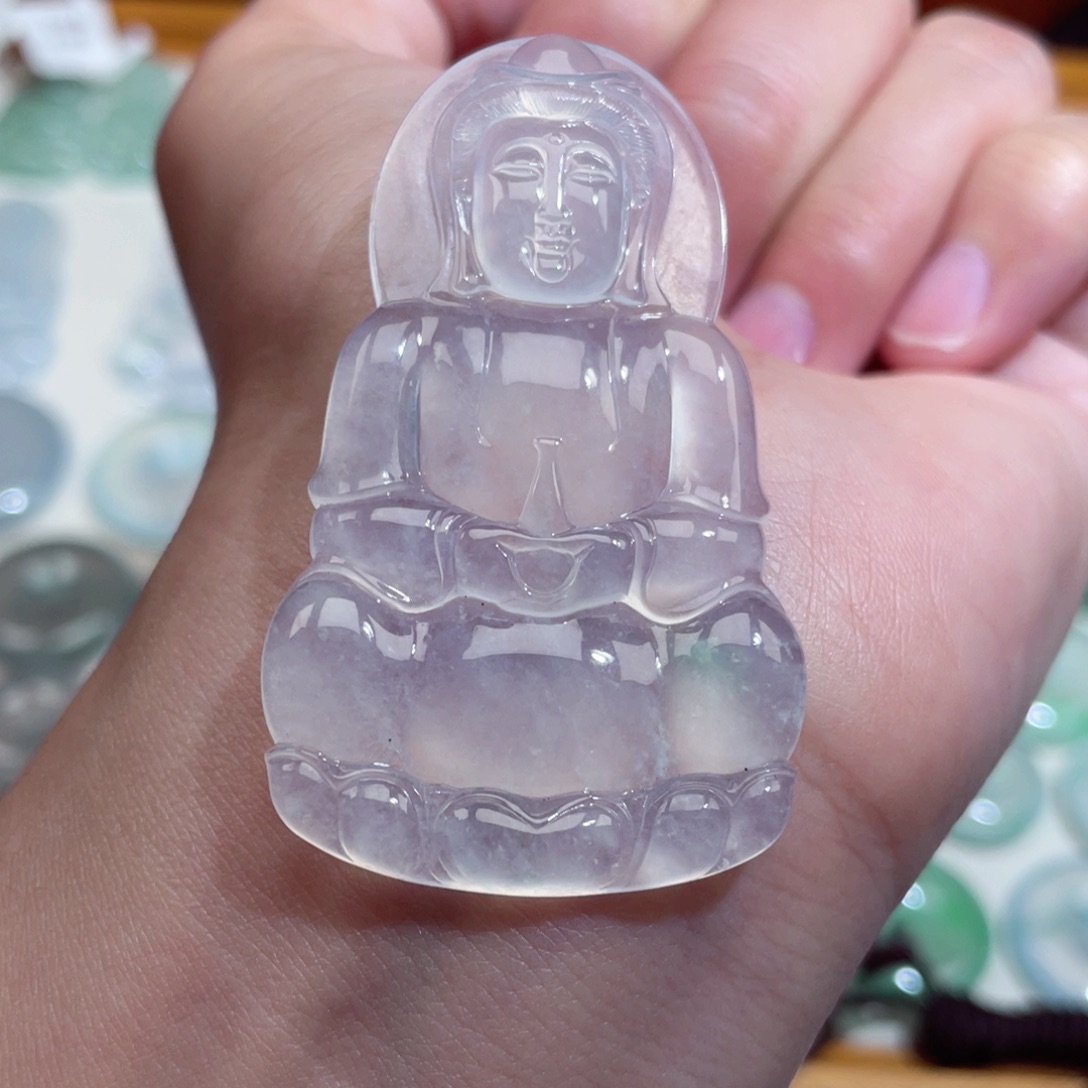 翡翠未镶嵌颈饰观音
