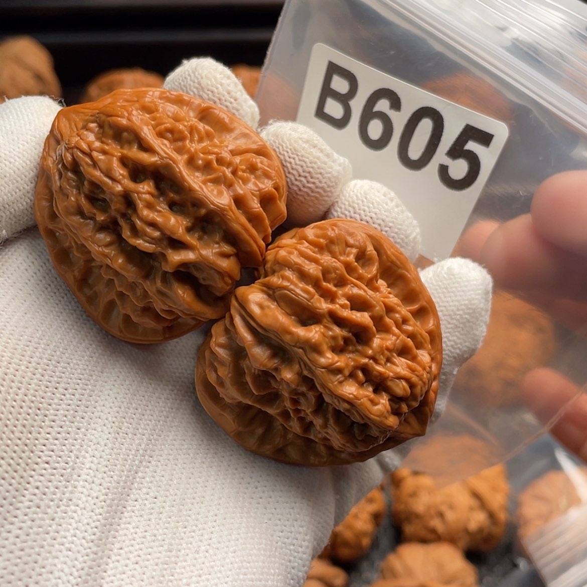 【闪购商品】文玩核桃吊坠B605平谷凹底42