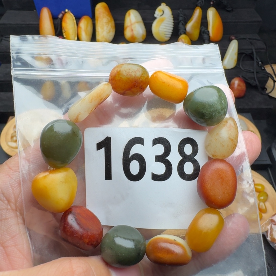 和田玉未镶嵌手串