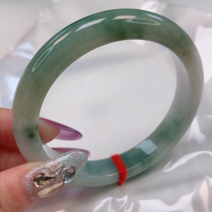 翡翠手镯未镶嵌57圈
