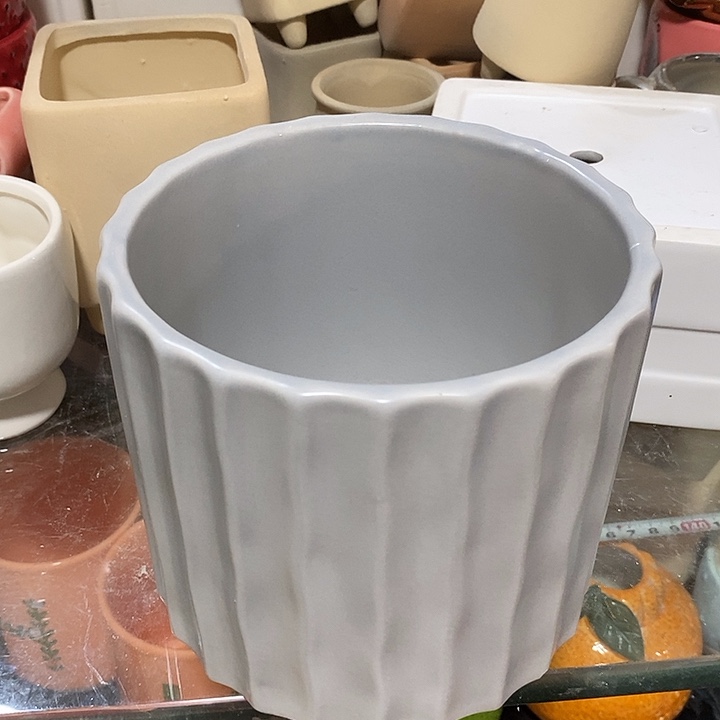 摆件陶盆有孔 瑕疵介意勿拍