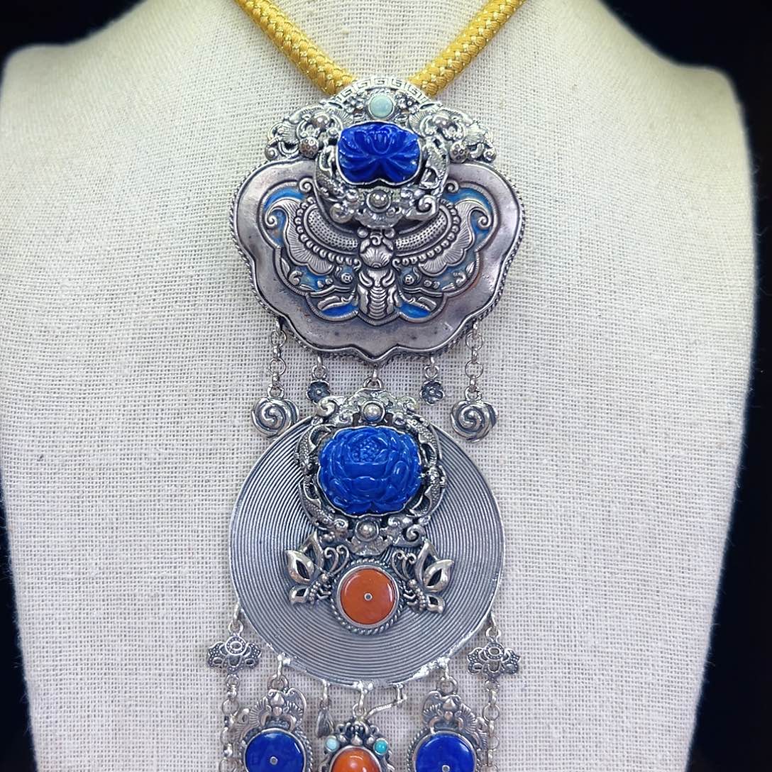 青金石未镶嵌颈饰国风