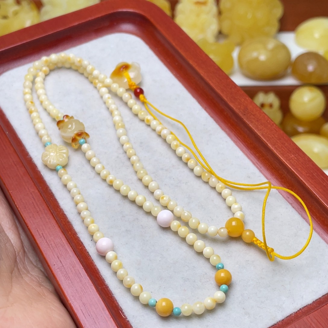 琥珀吊坠(赠链)未镶嵌