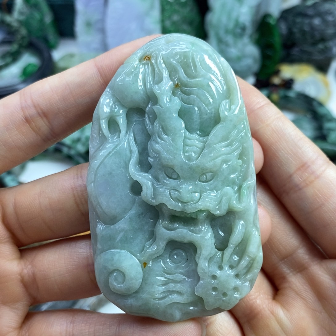 翡翠颈饰未镶嵌吊坠