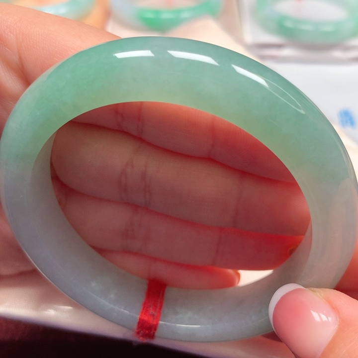 翡翠手镯未镶嵌半山水56