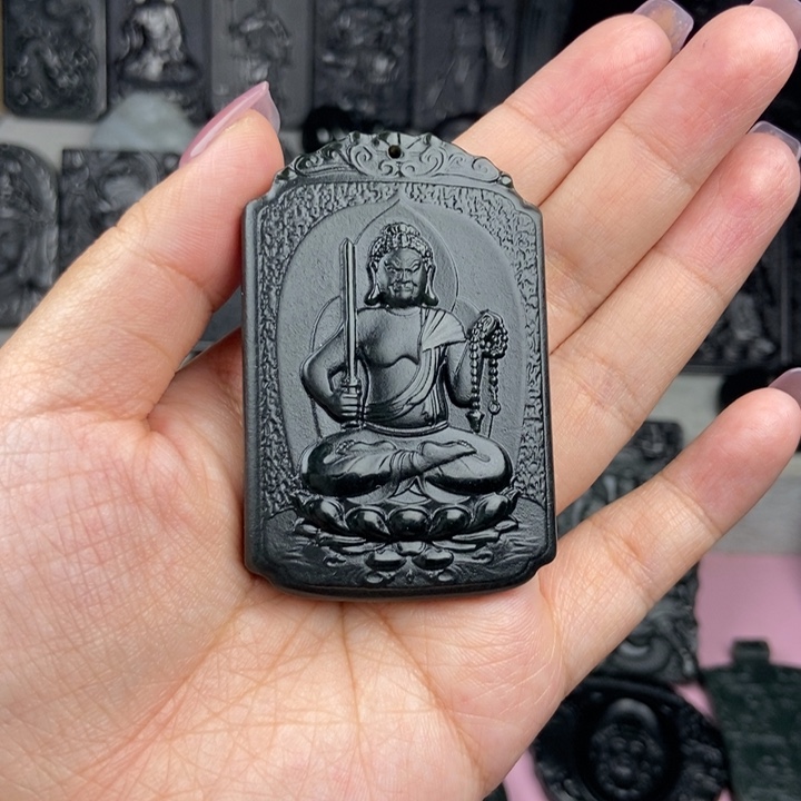 颈饰未镶嵌和田玉漠*