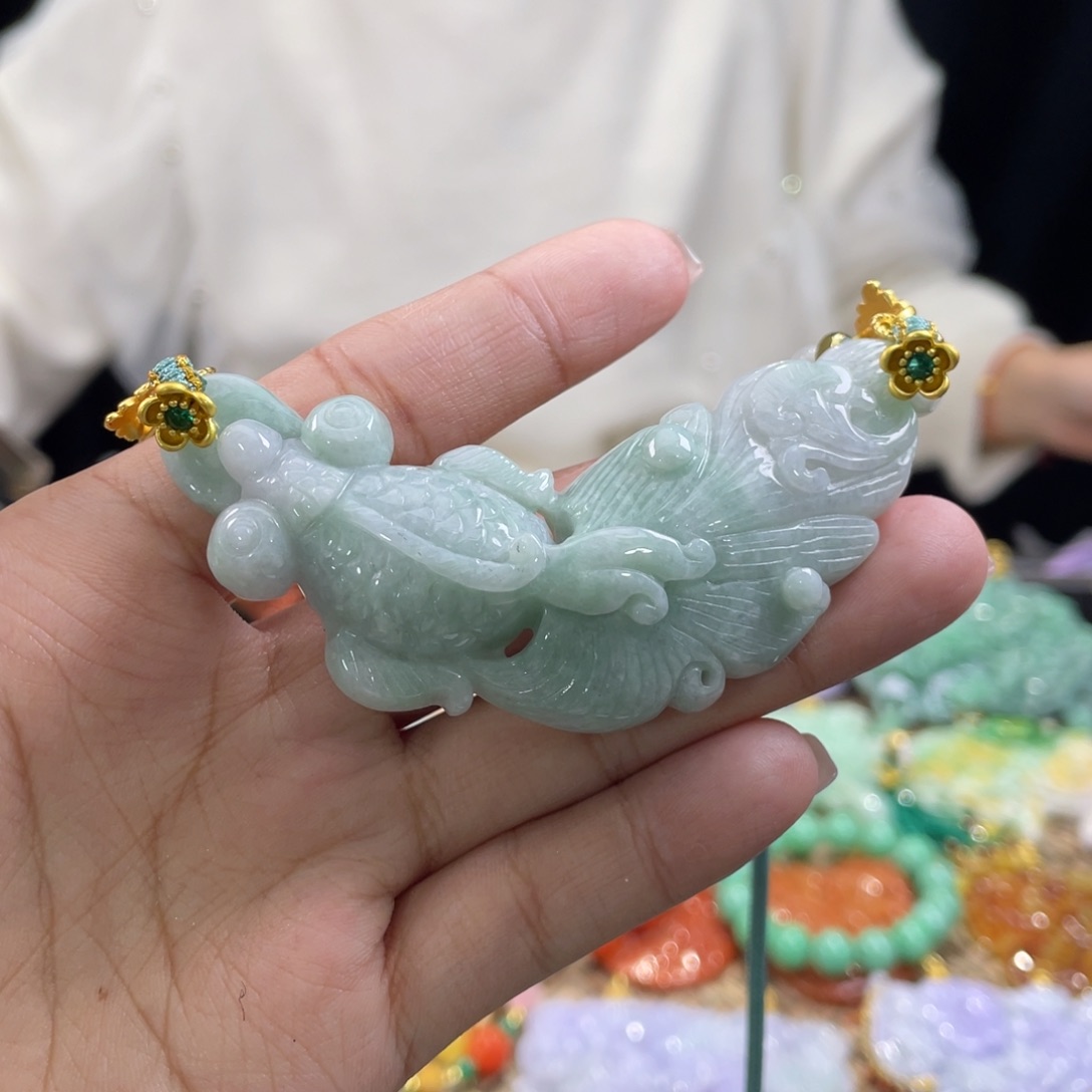 翡翠颈饰未镶嵌代编织