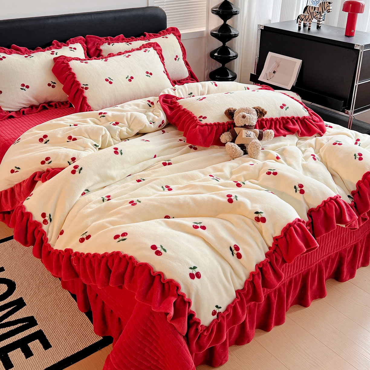 黑白波点牛奶绒花边床盖四件套冬天保暖韩式双面绒被套公主风床单