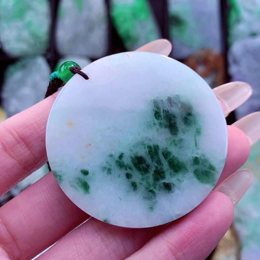 【闪购商品】翡翠颈饰未镶嵌天然