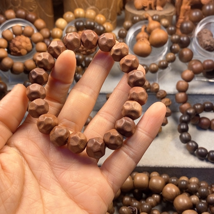 琦***棋手串/手链檀香木老山檀奶香味红肉1.2纯手工无相