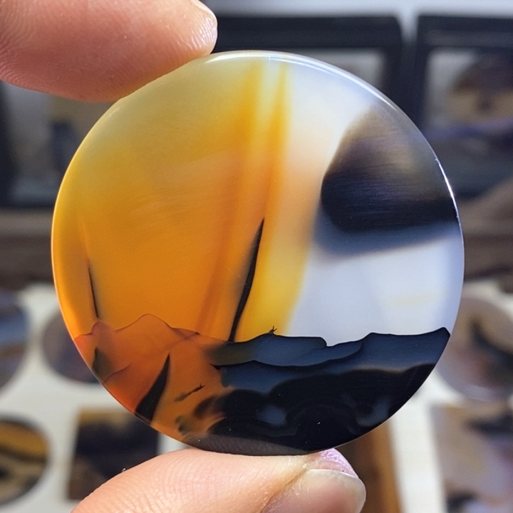 玛瑙/玉髓颈饰未镶嵌