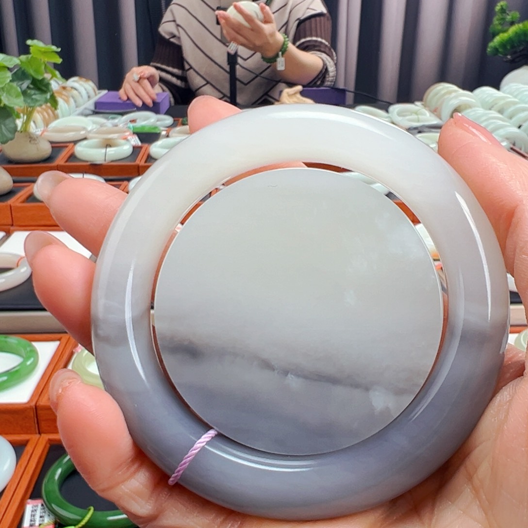 和田玉烟紫半山水套镯卡59未镶嵌我**扬