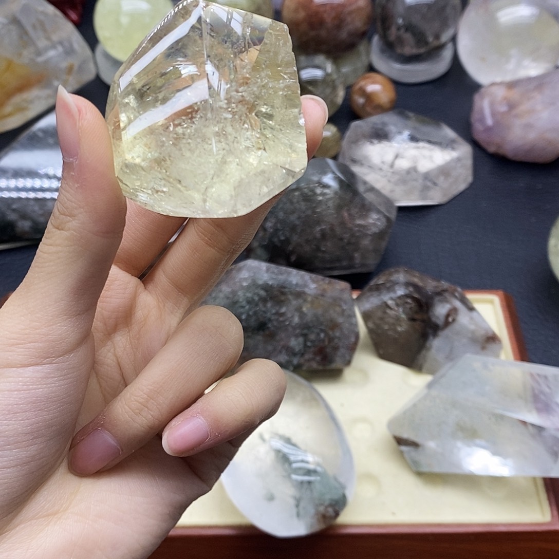 水晶未镶嵌珠宝半成品173水晶石