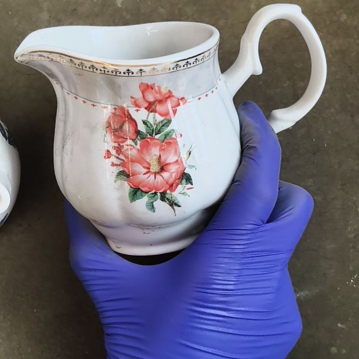 瓷陶瓷盘子碗啥都有