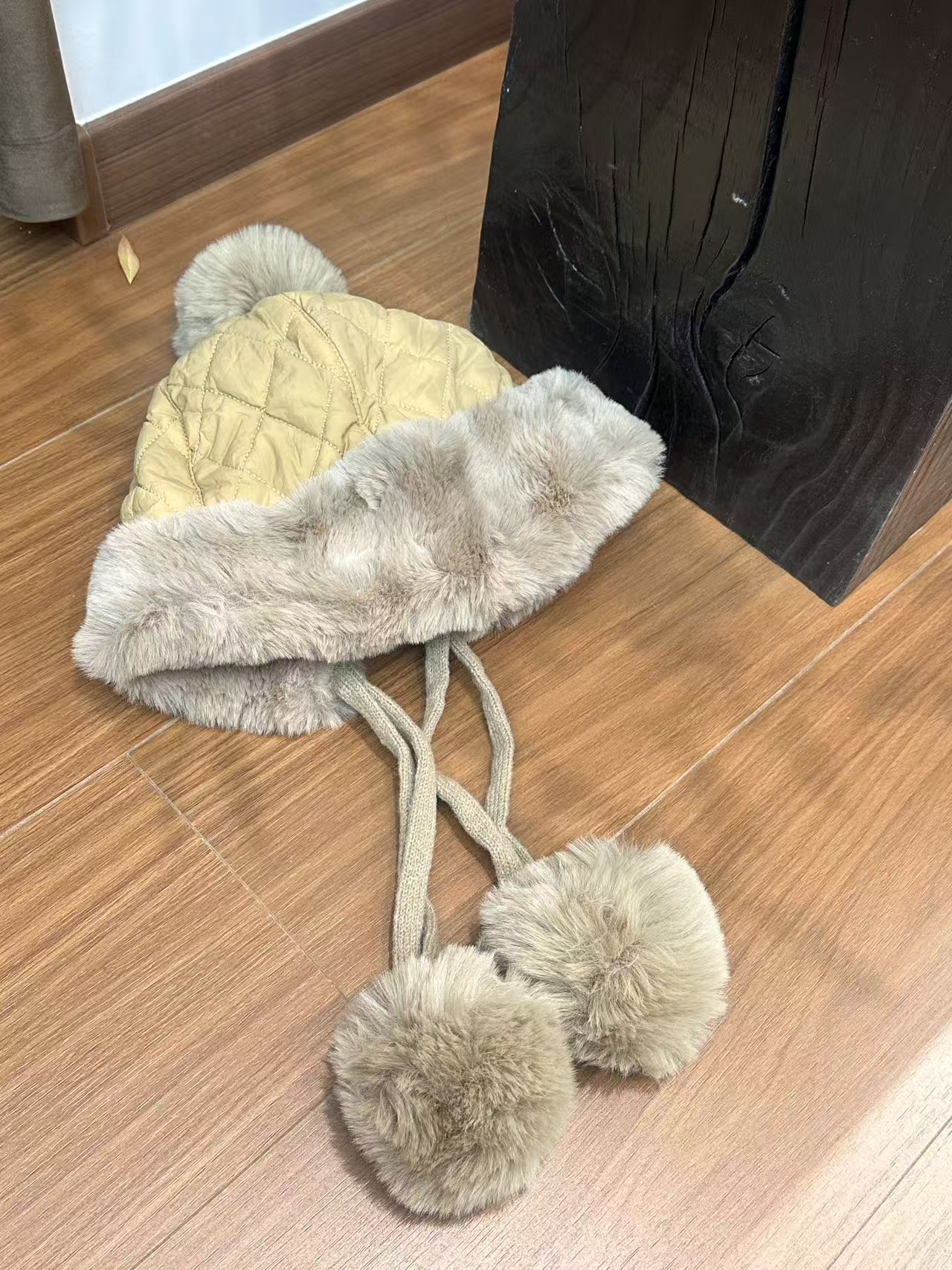 遇见-冬季百搭球球帽