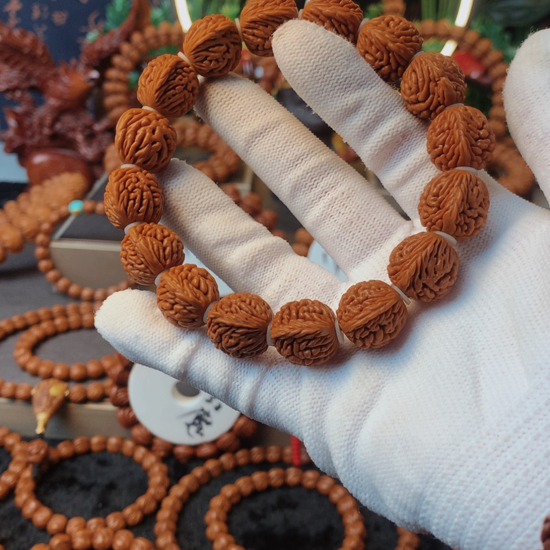 桃核吊坠秦岭龙纹