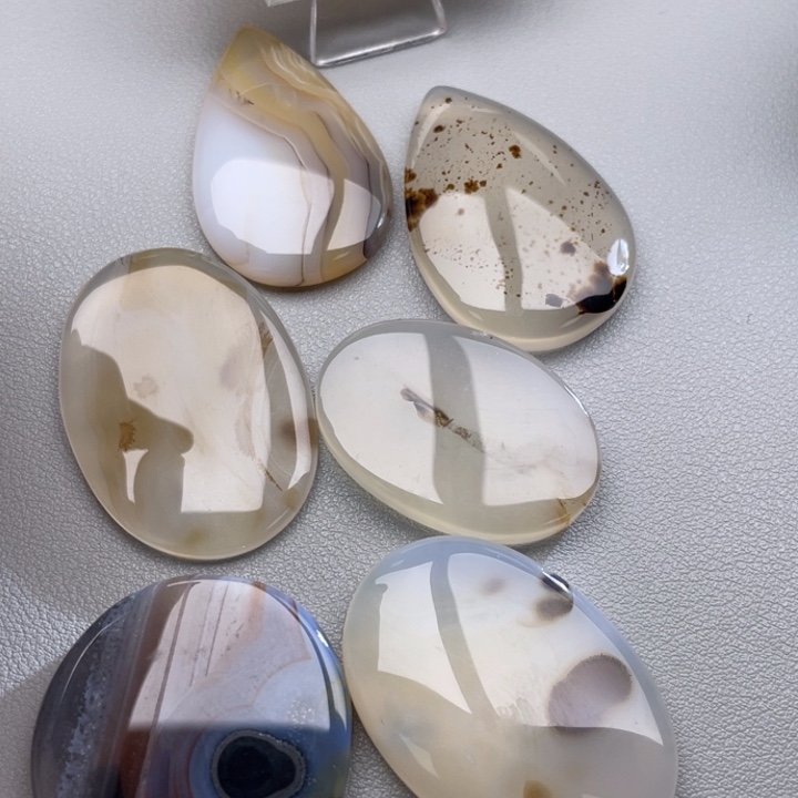 玛瑙/玉髓颈饰未镶嵌7*3