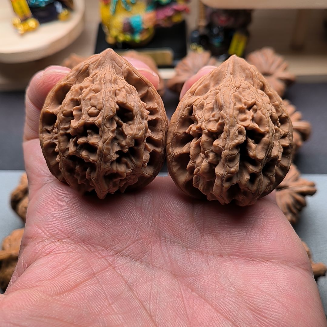 吊坠文玩核桃山地大沽石41尺