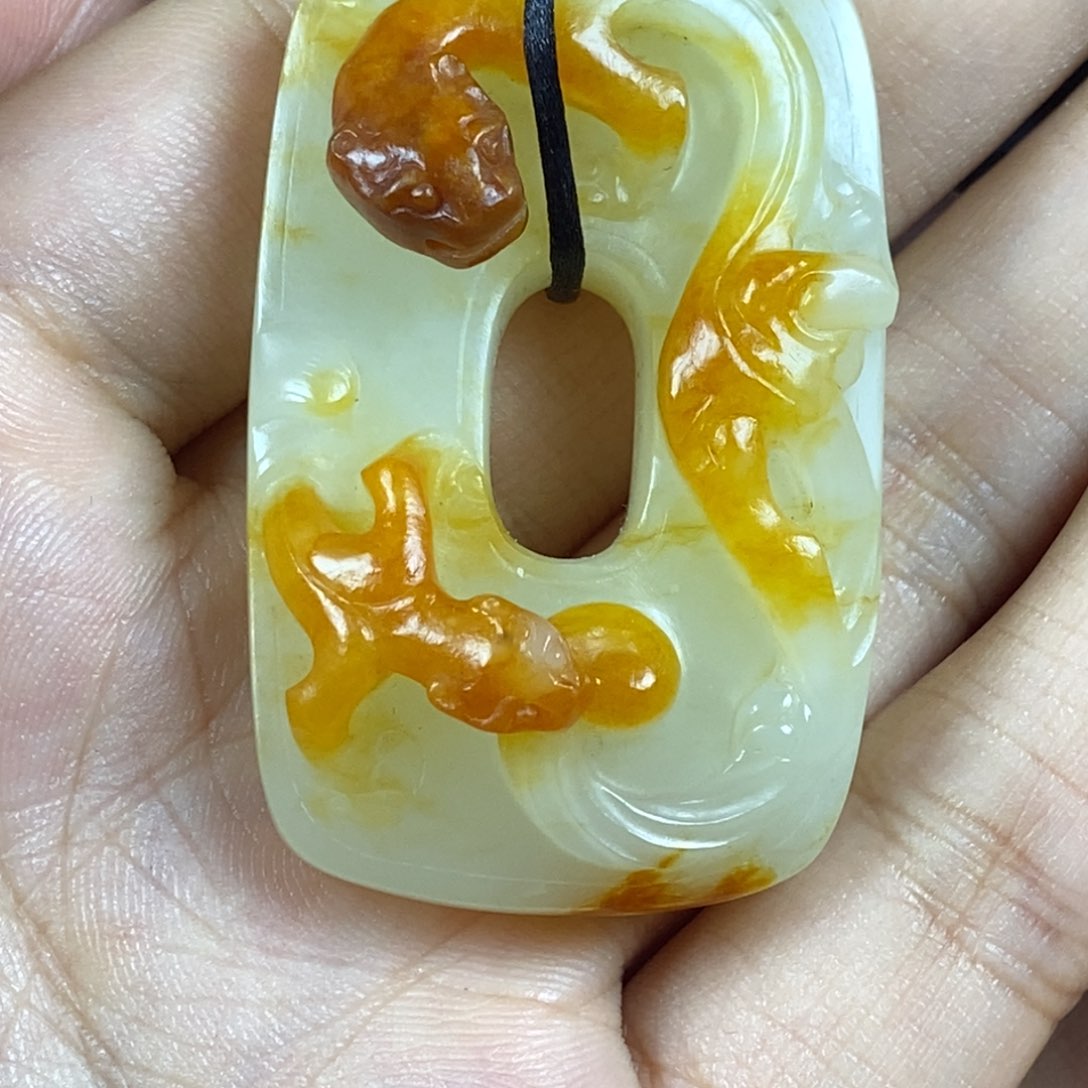 和田玉未镶嵌挂件与**善