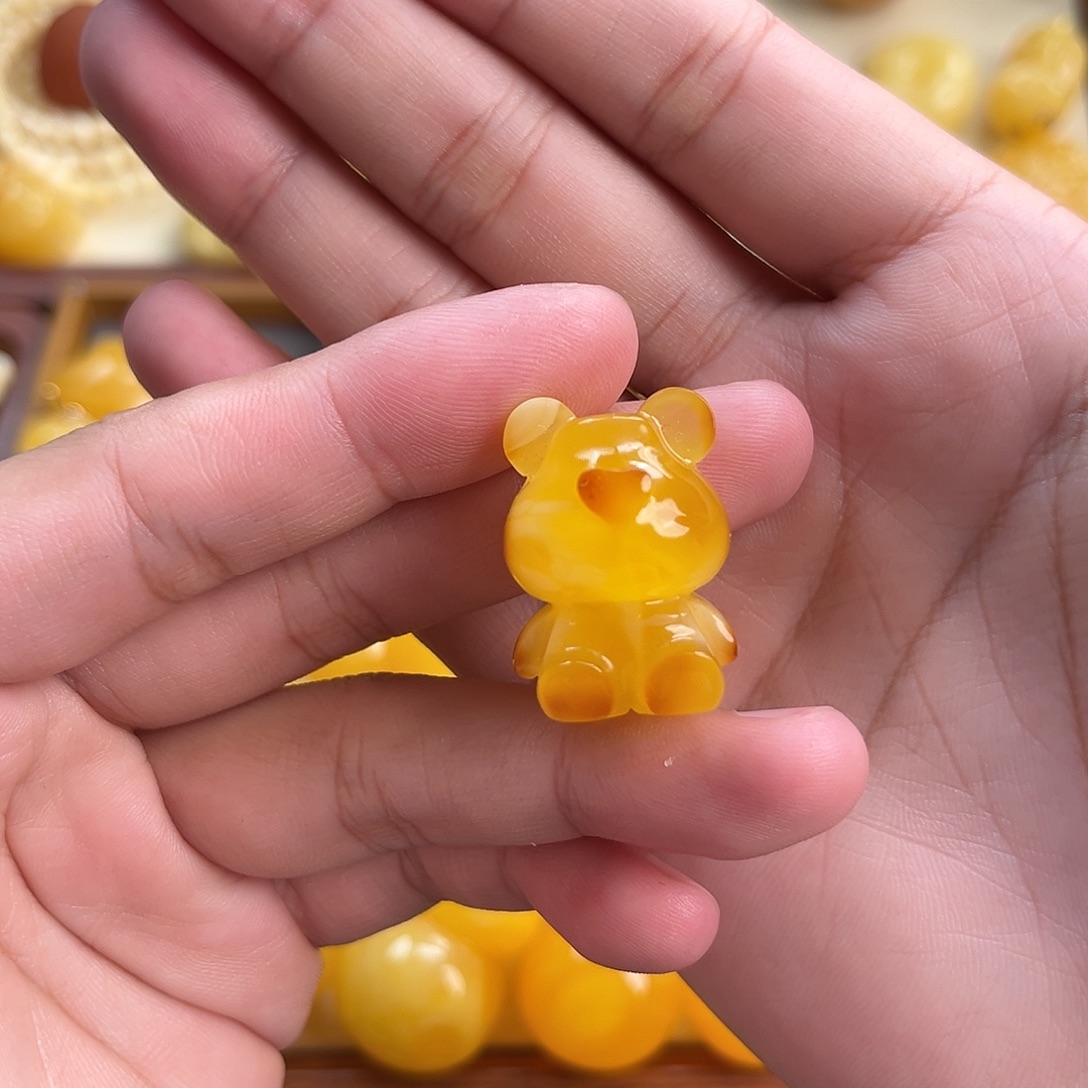 晨***曦琥珀未镶嵌珠宝奇石