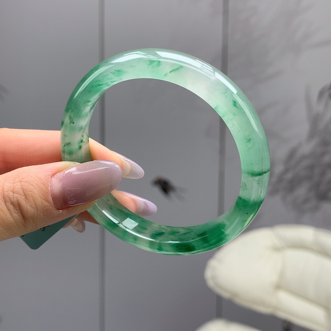 石英质玉手镯未镶嵌54