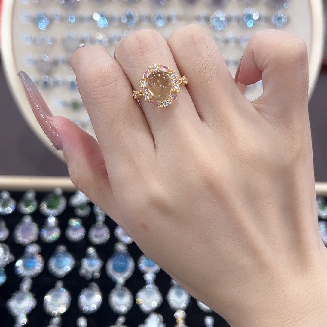 我***瓜银S925镶嵌黄晶戒指