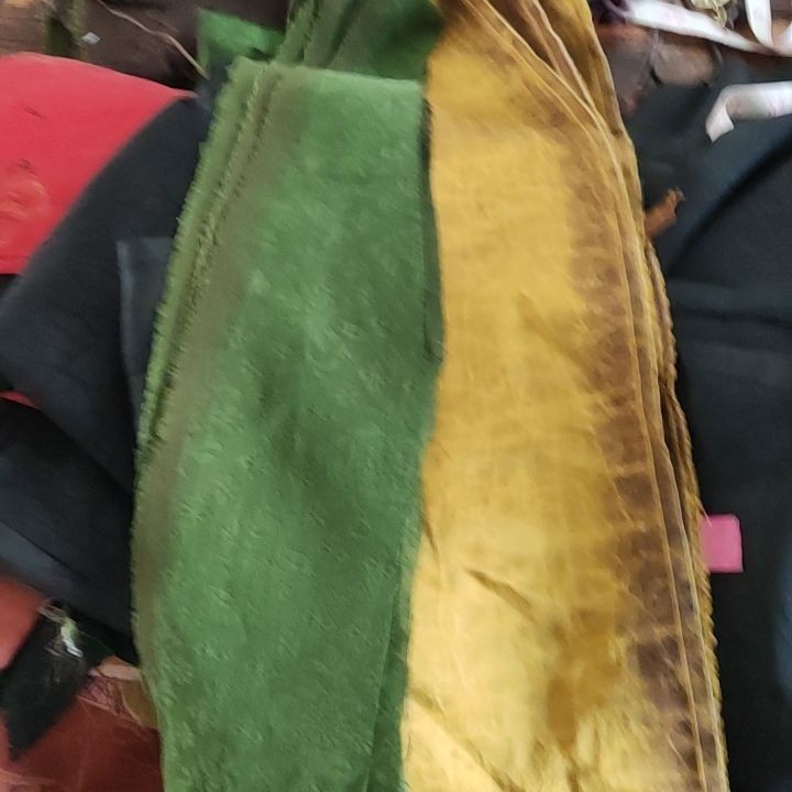 绿色四经绞罗与黄色缎龟香云纱撞色设计半身裙成品