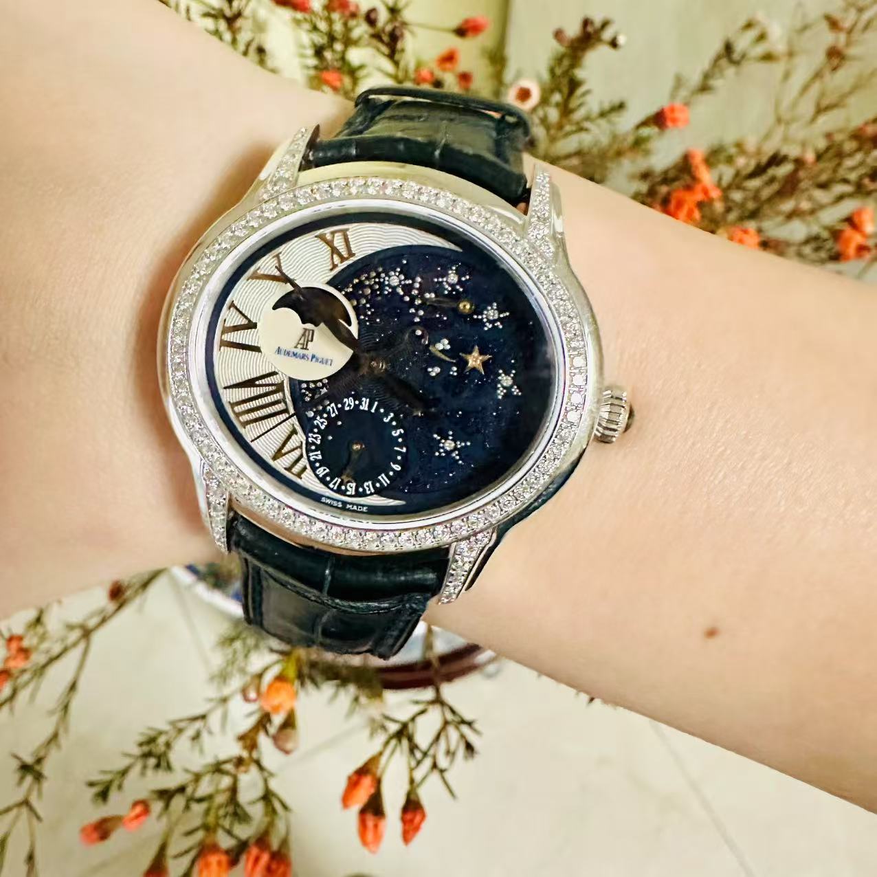 95新 AIPE/爱彼 自动机械,39.5毫米,白金,250117020