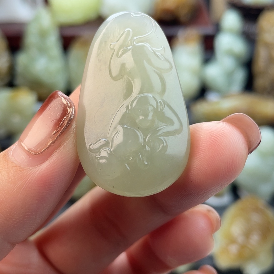 和田玉颈饰未镶嵌