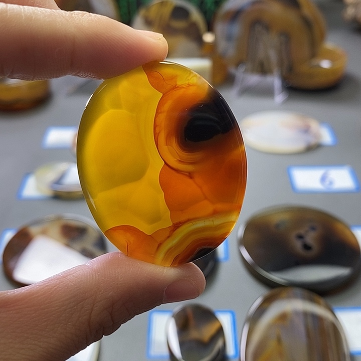玛瑙/玉髓未镶嵌珠宝半成品171
