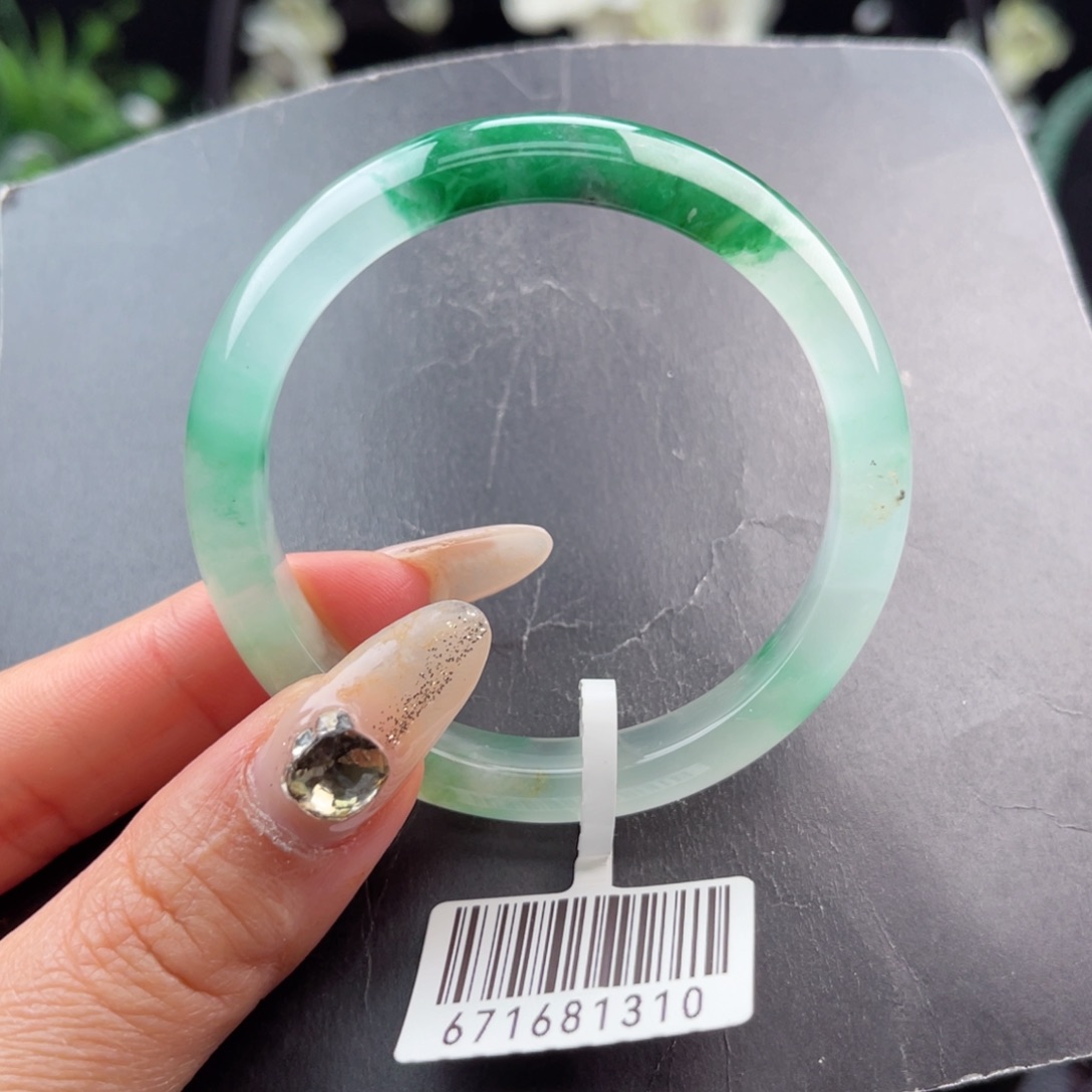 石英质玉手镯未镶嵌承*妈