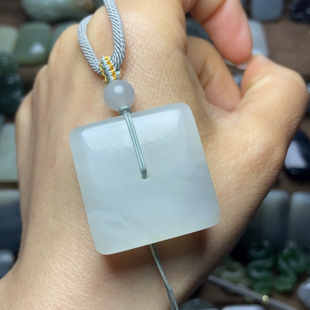 黑曜岩颈饰未镶嵌