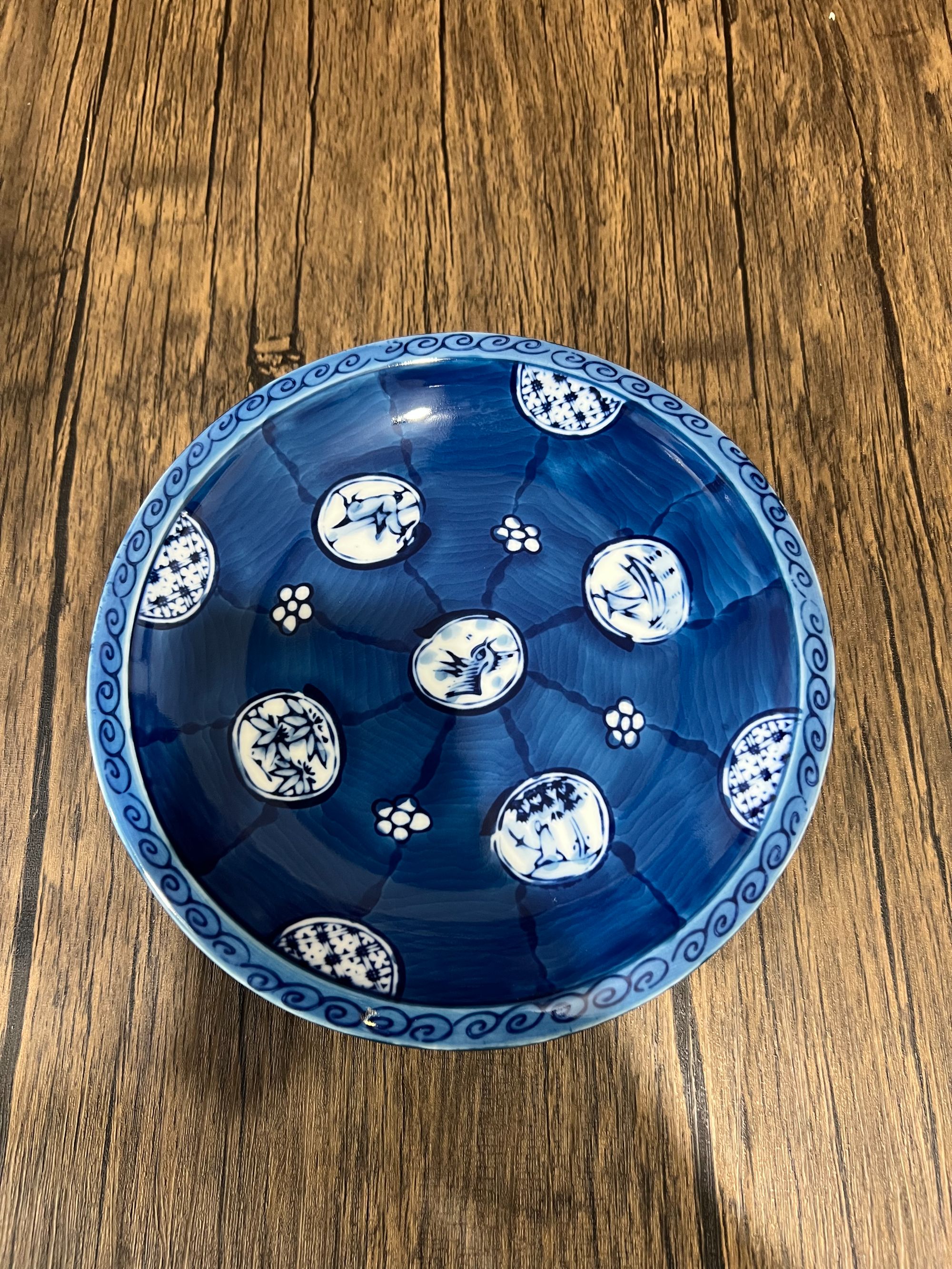 日本中古日式高足盘 青花手绘植物花卉圆形瓷盘 釉下彩底部隐款 