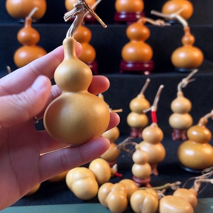 王***美吊坠龙脊菩提链接