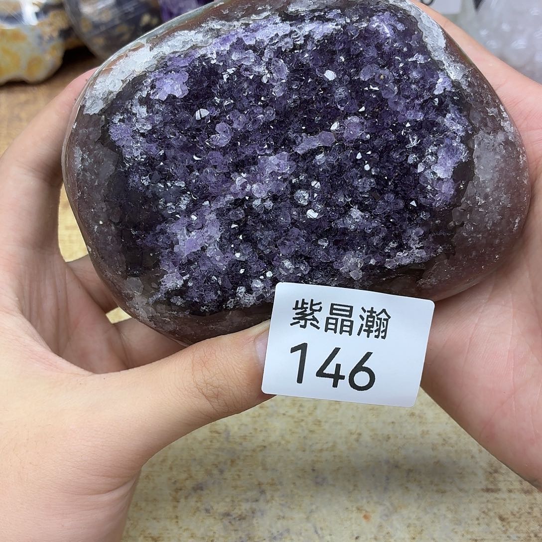 未镶嵌水晶大型摆件（非配饰）