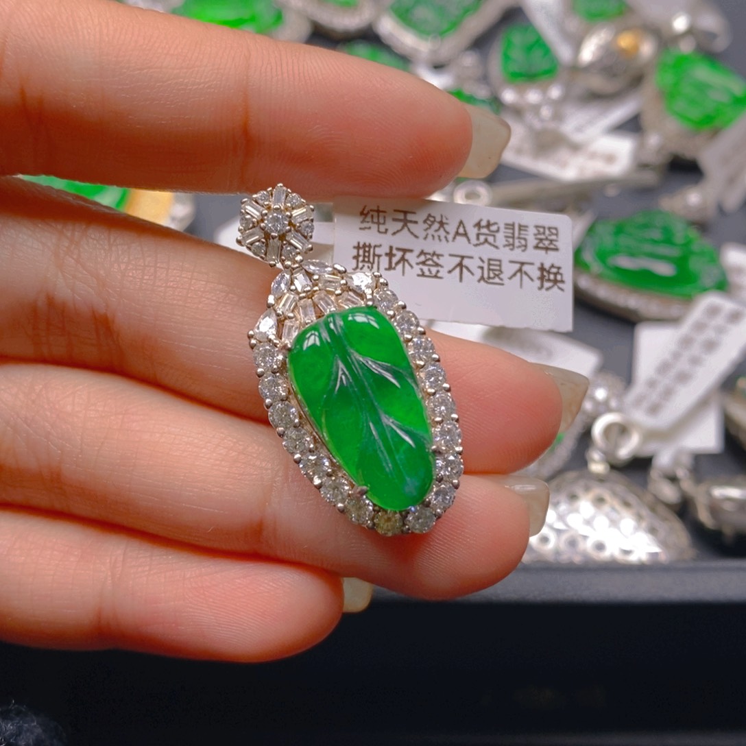 翡翠颈饰银S925镶嵌8888888888