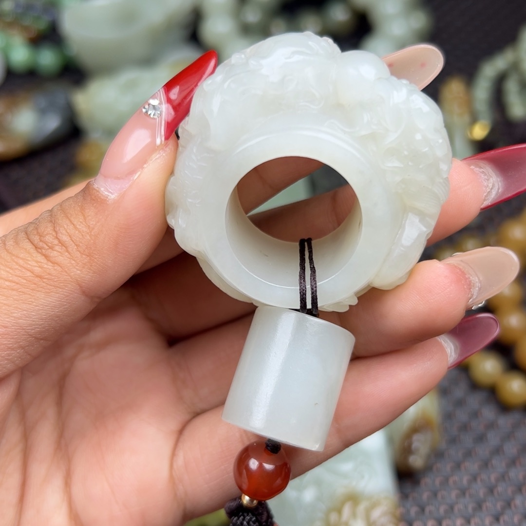 和田玉吊坠未镶嵌