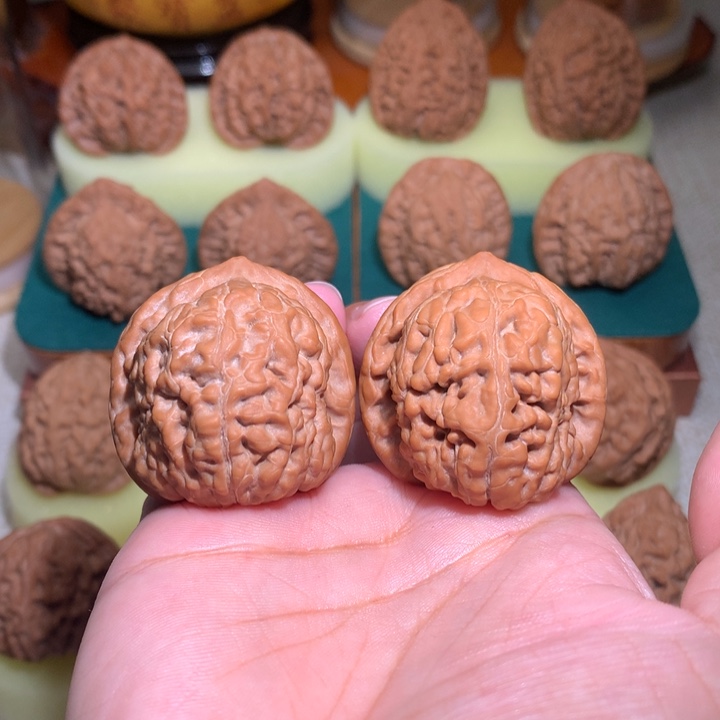 文玩核桃把件旭金字塔