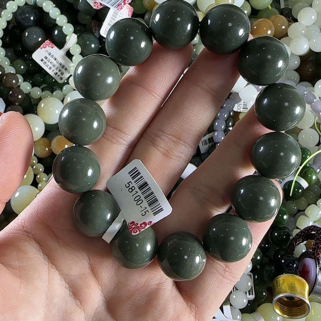 和田玉手链未镶嵌255