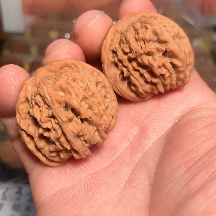 文玩核桃吊坠42山地楼子