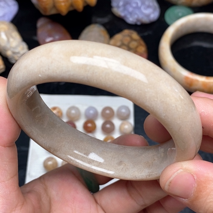 硅化珊瑚（珊瑚玉）手镯未镶嵌60.7