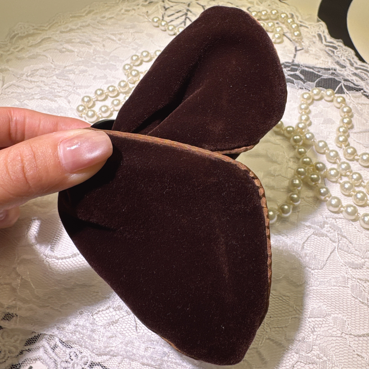 千金风高级丝绒面复古气质百搭网红纯色三角夾