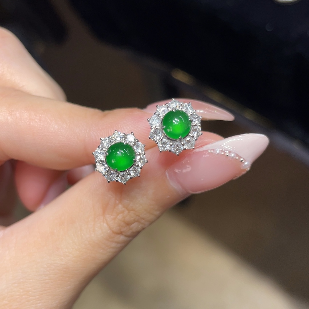 翡翠颈饰18K金镶嵌天然缅甸翡翠a货