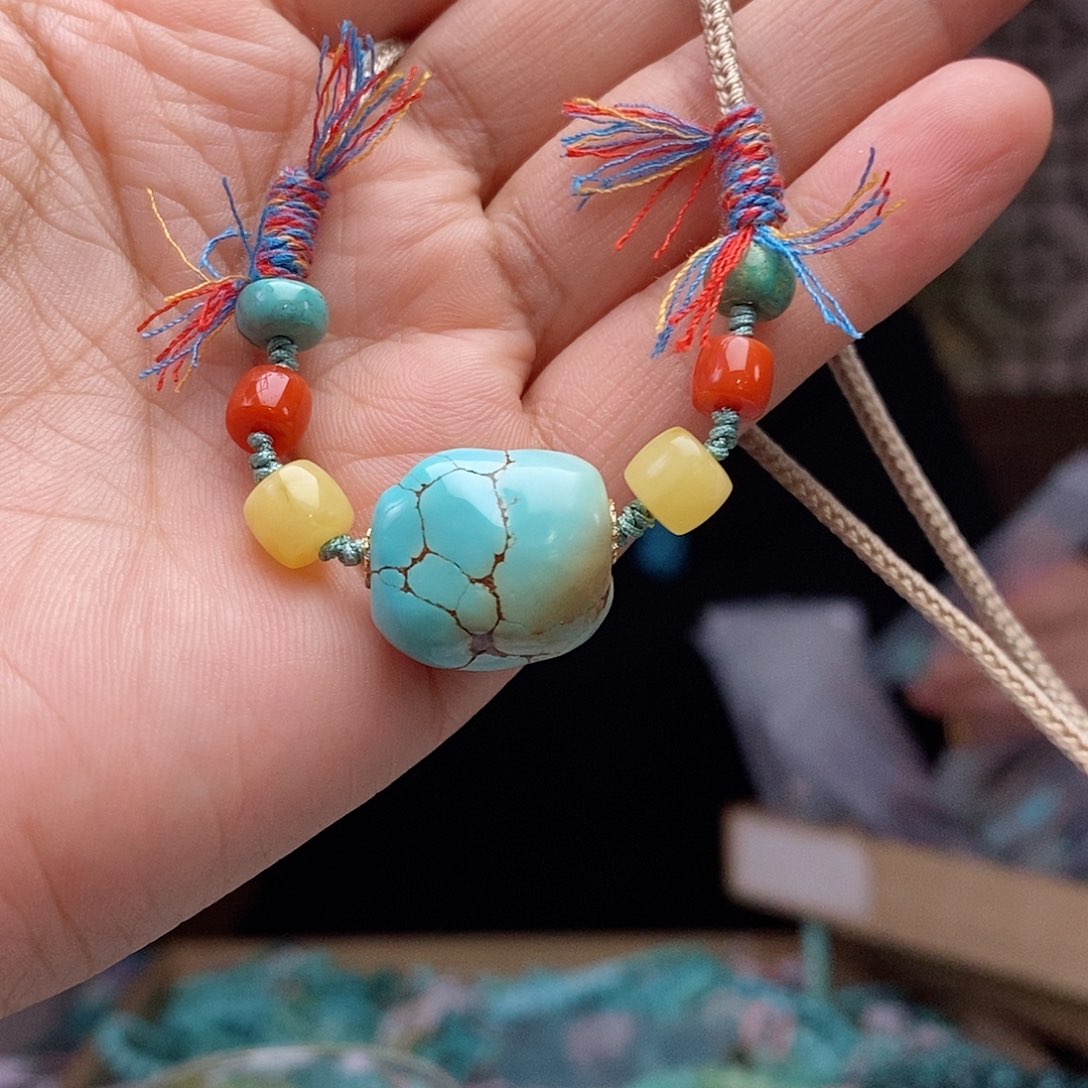 未镶嵌绿松石珠宝奇石