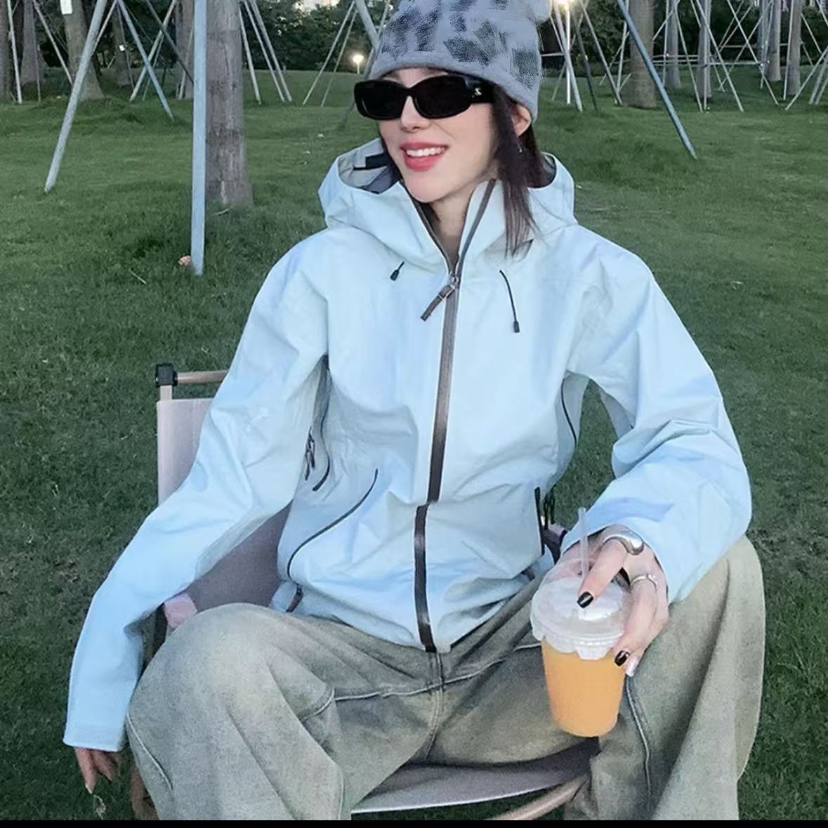 H大麦C户外休闲舒适透气蓬松 男女同款羽绒服情侣款外套