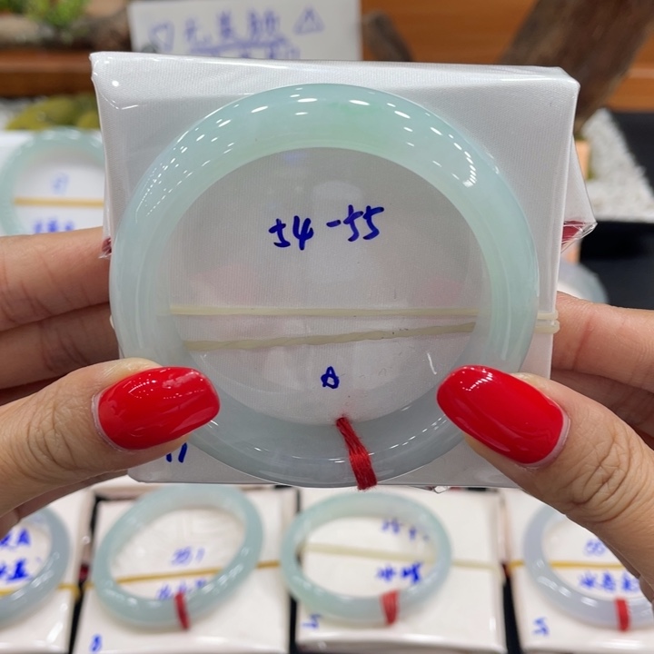 翡翠未镶嵌手镯缅甸翡翠